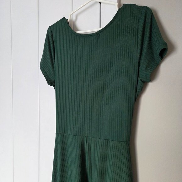 Forest Green Ribbed Wrap Dress - Picture 4 of 7